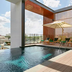 Zazz Urban Hotel