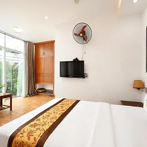 Hotel Queen